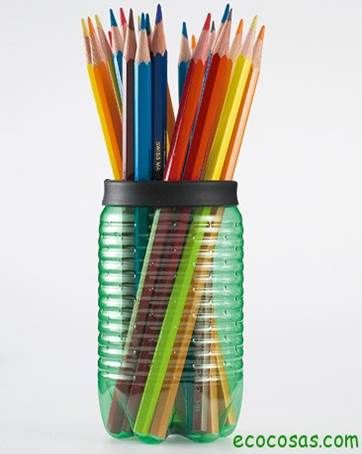 http://ecocosas.com/wp-content/uploads/2012/07/manualidades-con-botellas-de-plastico3.jpg